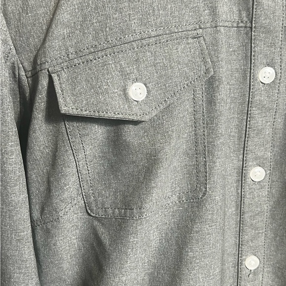Duluth Trading, Size Medium, Grey, Long Sleeve Button Down. K29 - Picture 5 of 11